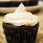 Mocha Cupcakes with Espresso Buttercream Frosting | Oh My Foodness!